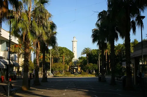 Piazza Giorgini (Rotonda)