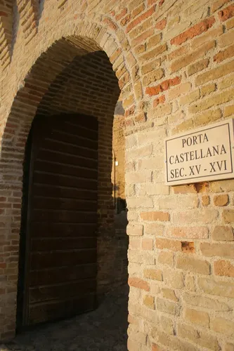 Porta Castellana