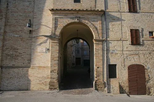 Porta Vittorio Emanuele II